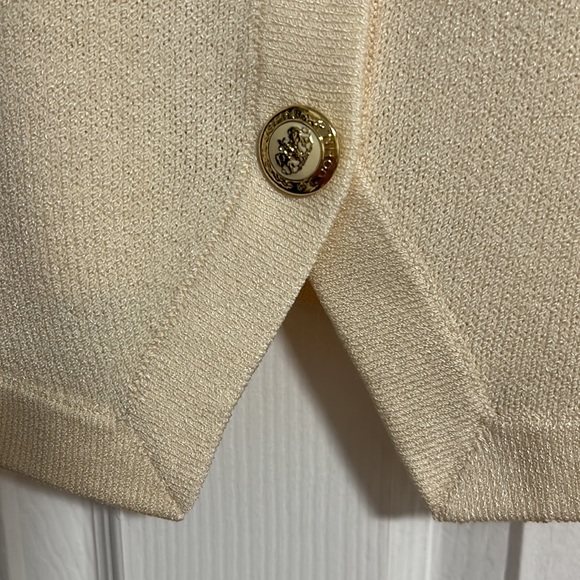 Never worn St. John knit jacket - Picture 4 of 7